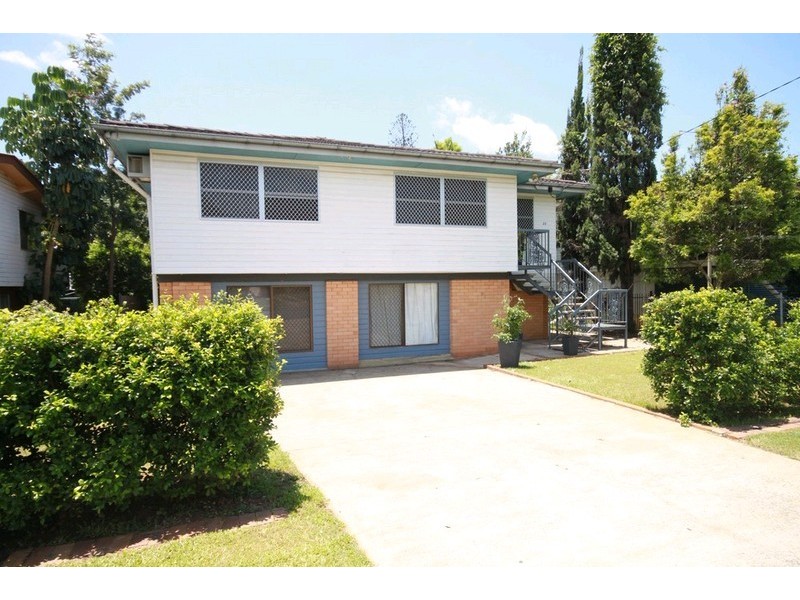 28 Andrew Street, Kallangur QLD 4503