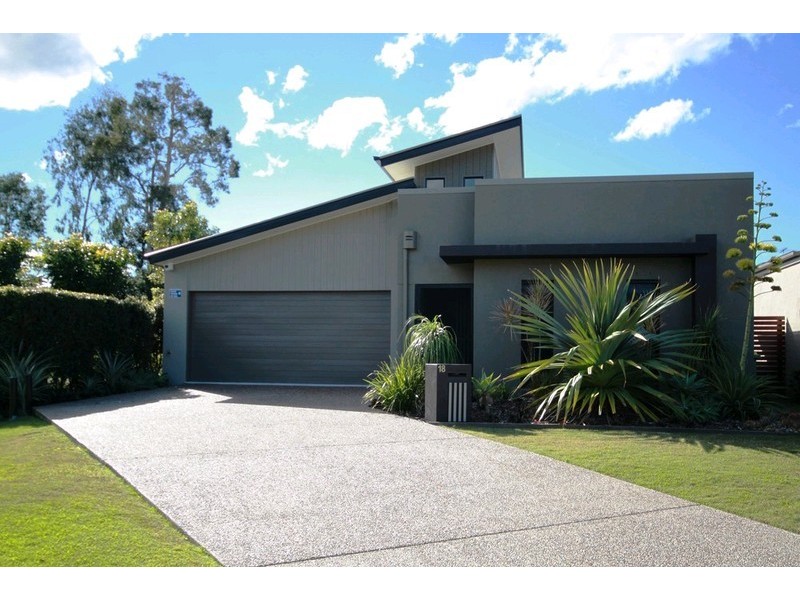 18 Birdwing Cres, Kallangur QLD 4503