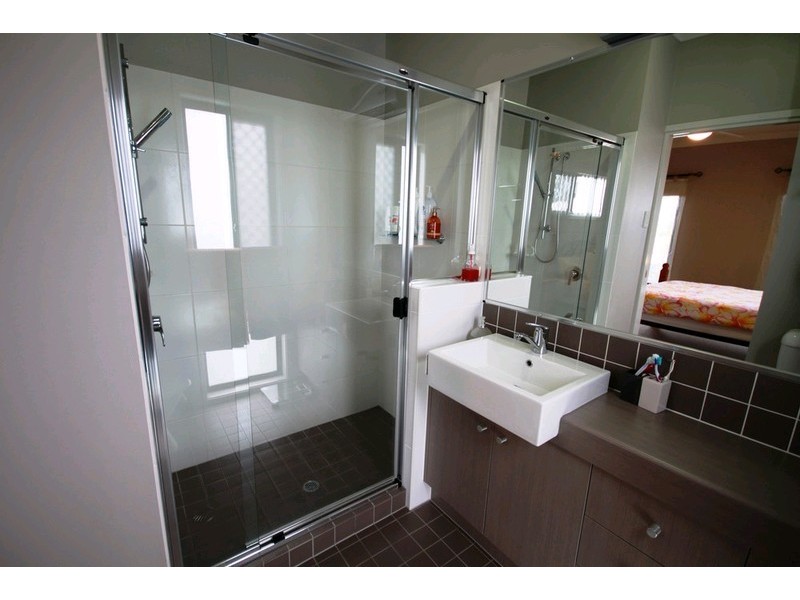 18 Birdwing Cres, Kallangur QLD 4503