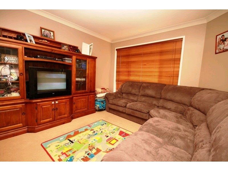 5 Swordgrass Court, Kallangur QLD 4503