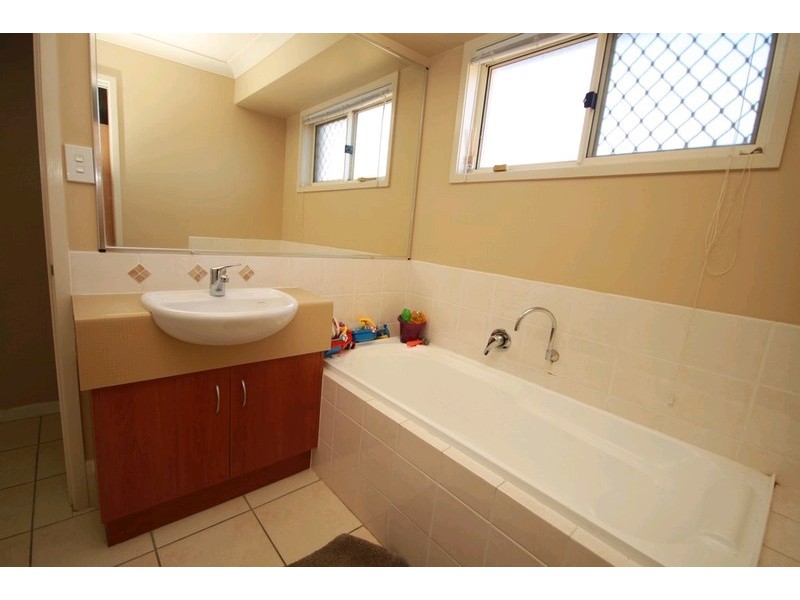 5 Swordgrass Court, Kallangur QLD 4503