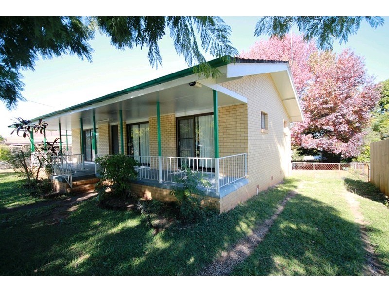 9 Narangba Road, Kallangur QLD 4503