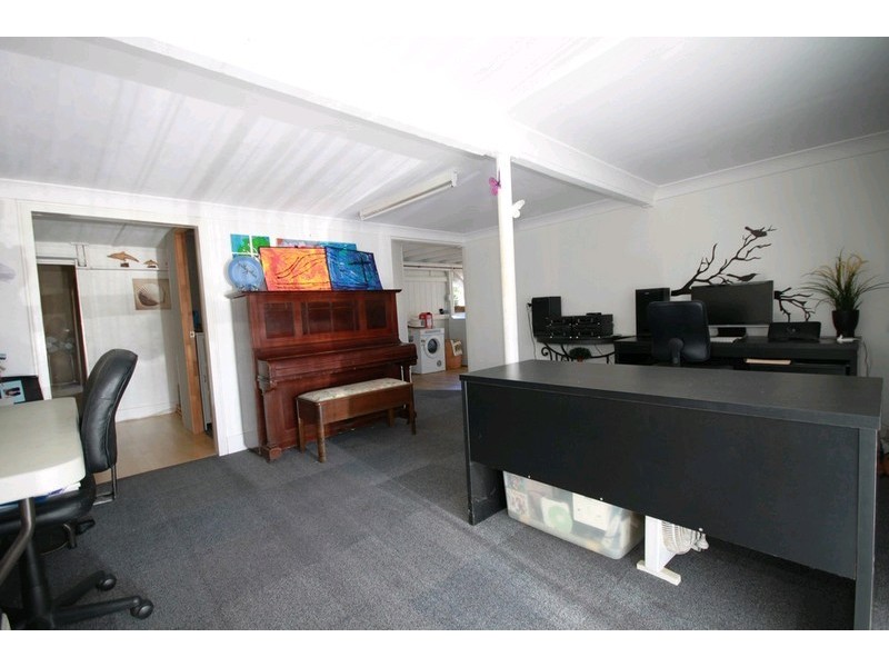 9 Baines Street, Kallangur QLD 4503