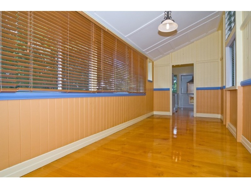 88 Stanton Street, Cannon Hill QLD 4170