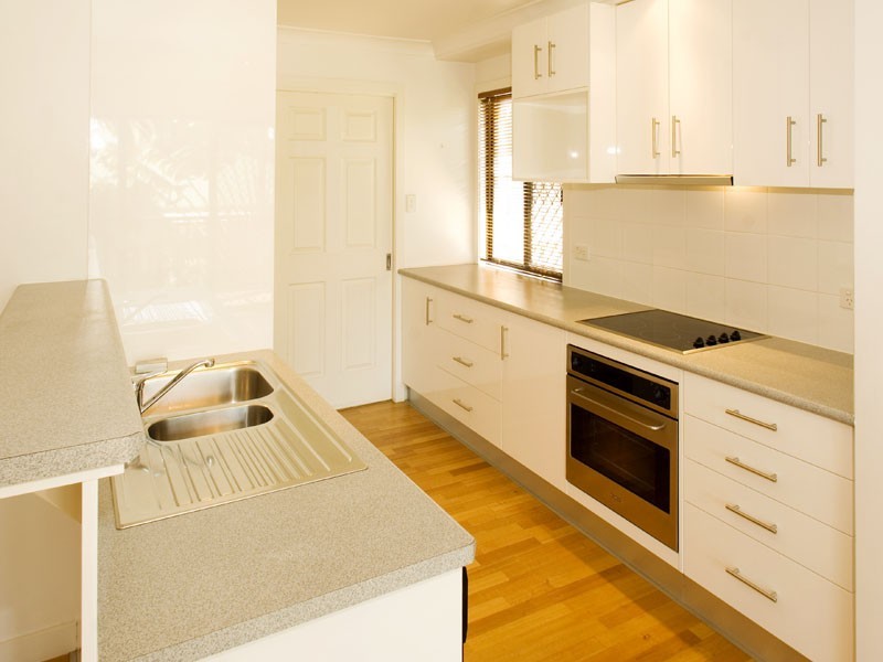 8/16 Rogoona Street, Morningside QLD 4170