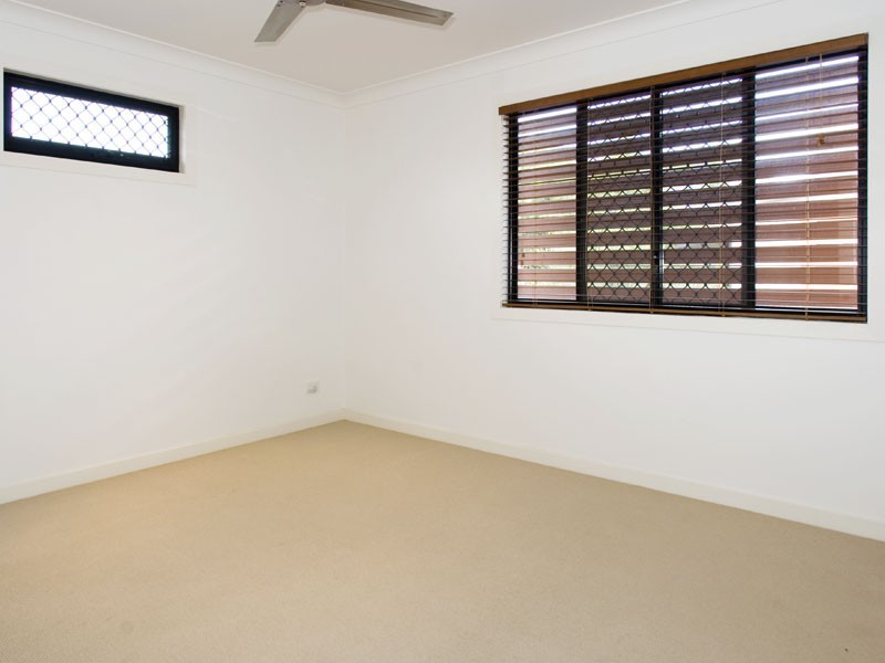 8/16 Rogoona Street, Morningside QLD 4170