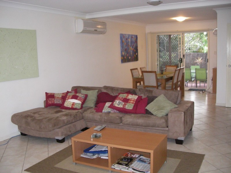 3/253 Cavendish Road, Coorparoo QLD 4151