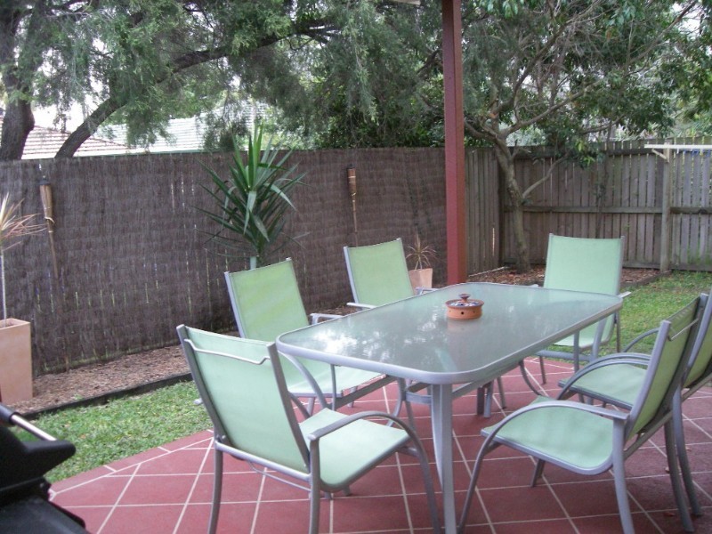 3/253 Cavendish Road, Coorparoo QLD 4151