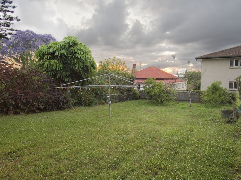 14 Rosslyn Street, East Brisbane QLD 4169