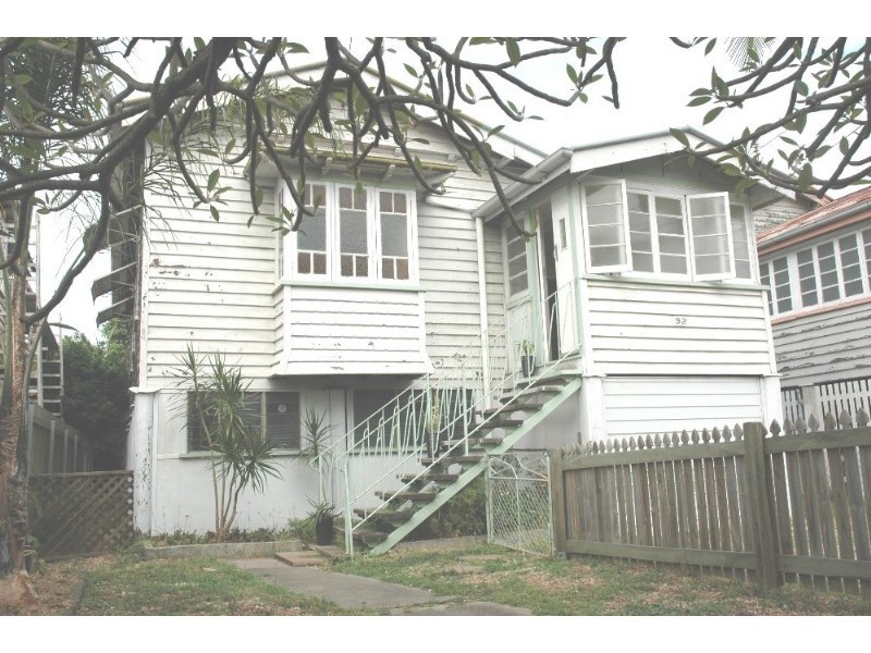 92 Cavendish Road, Coorparoo QLD 4151