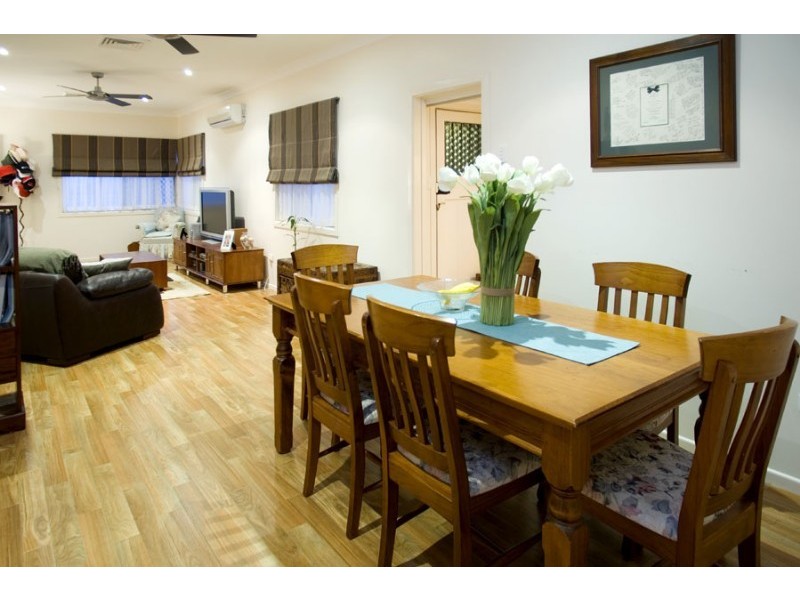 90 Erica Street, Cannon Hill QLD 4170