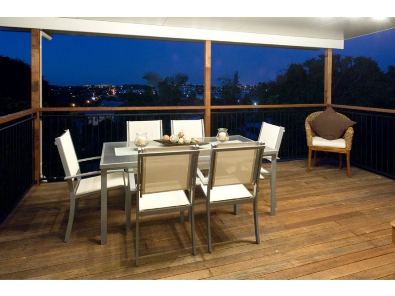 90 Erica Street, Cannon Hill QLD 4170