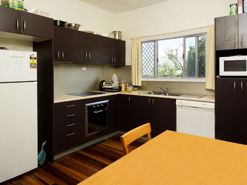 55 Domitia Avenue, Seven Hills QLD 4170