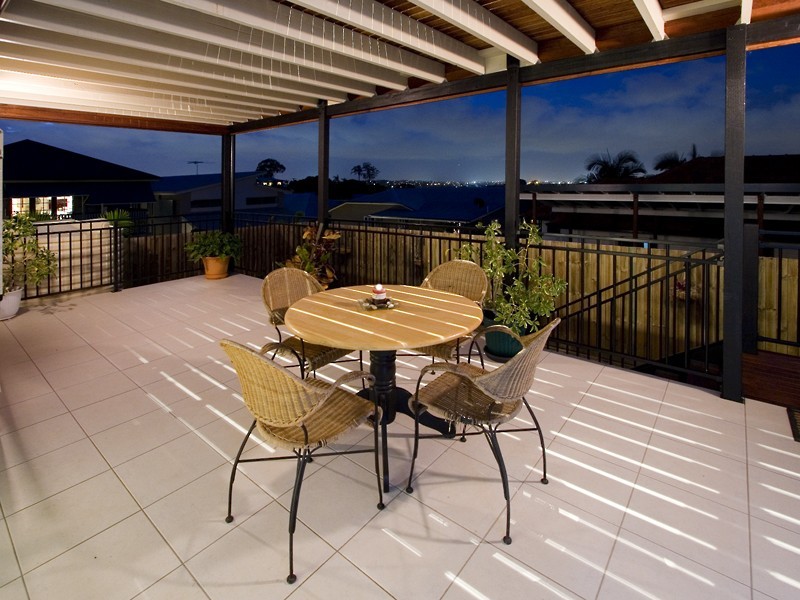 8 Lord Street, Morningside QLD 4170