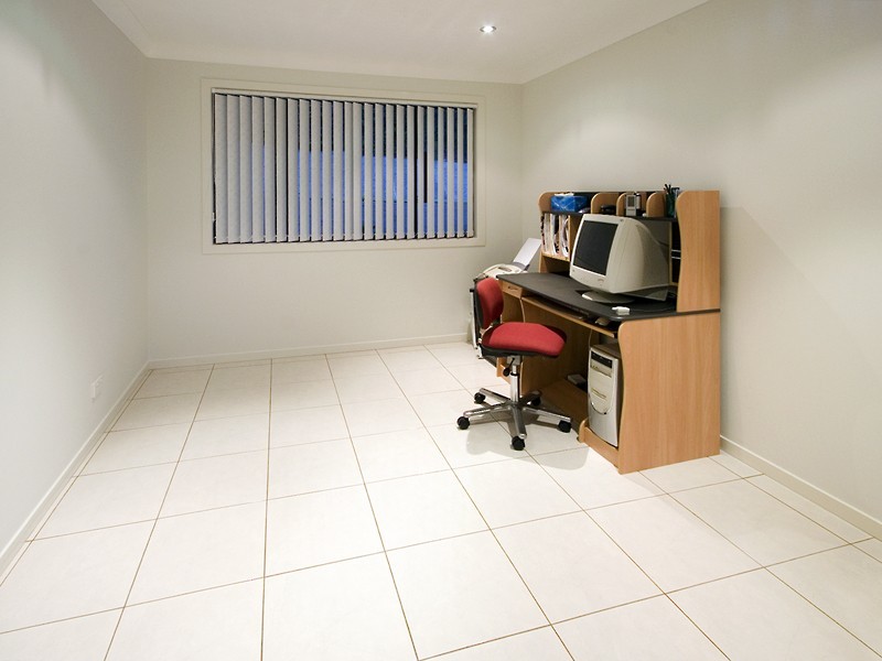 8 Lord Street, Morningside QLD 4170