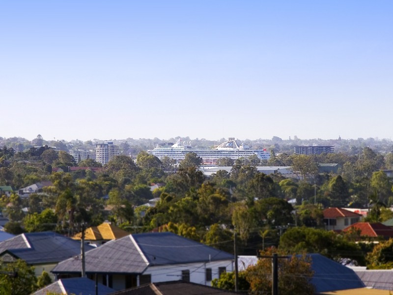 8 Lord Street, Morningside QLD 4170