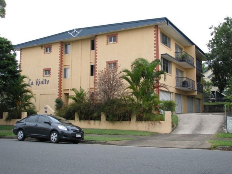 2/42 Rialto Street, Coorparoo QLD 4151