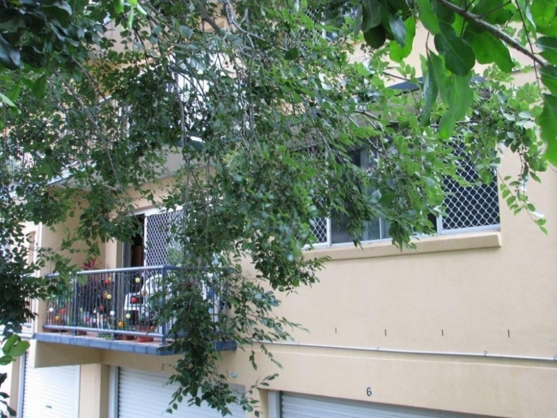 2/42 Rialto Street, Coorparoo QLD 4151