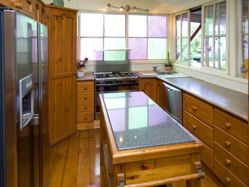 25 Deshon Street, Woolloongabba QLD 4102