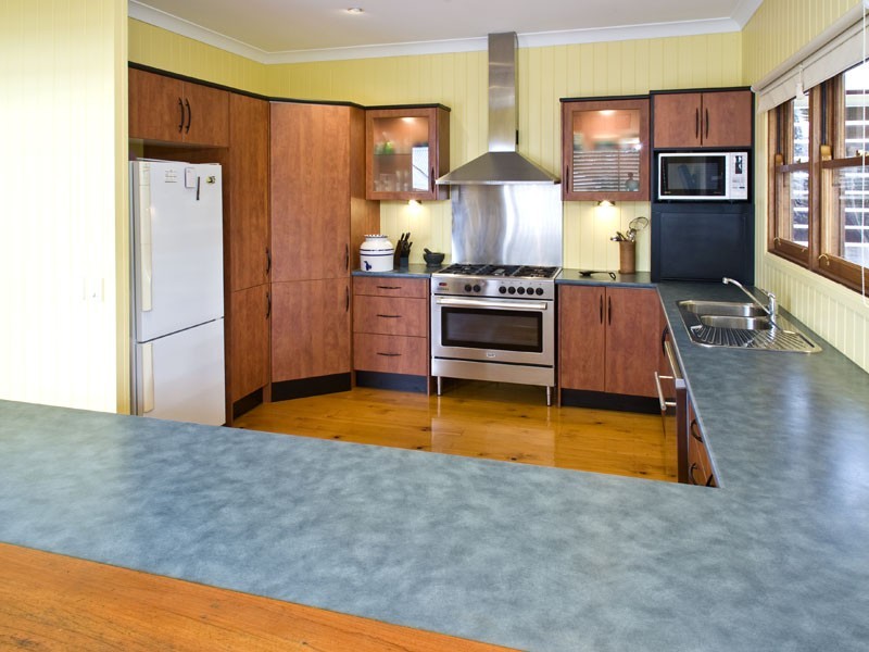 15 Park Street, Hawthorne QLD 4171