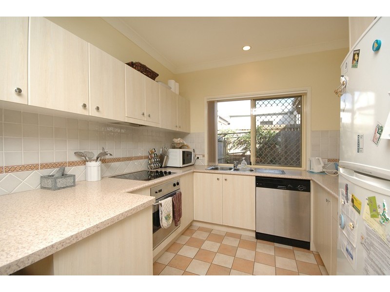 3/7 Kent Street, Coorparoo QLD 4151