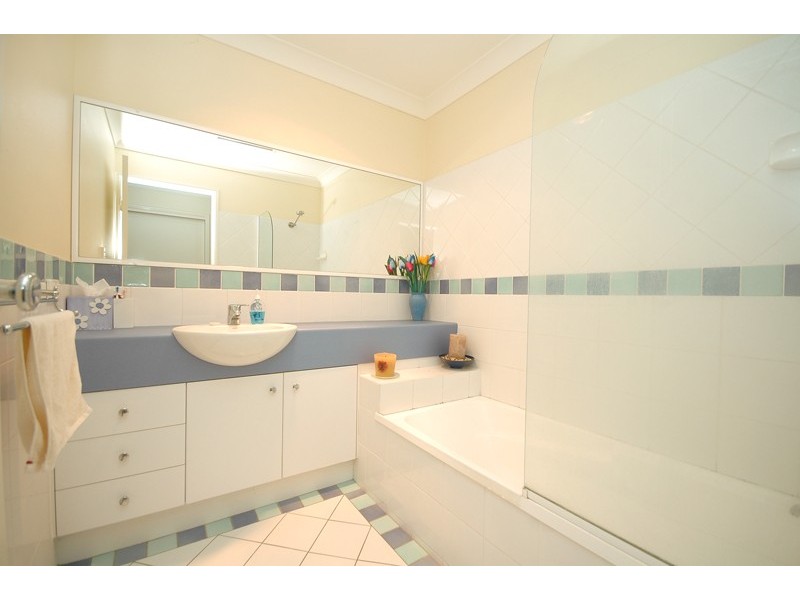 3/7 Kent Street, Coorparoo QLD 4151