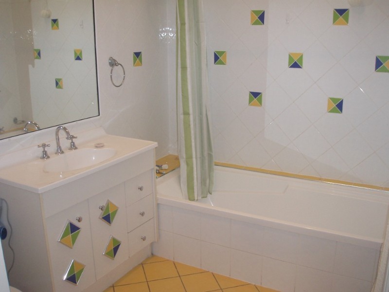 191 Old Cleveland Road, Coorparoo QLD 4151