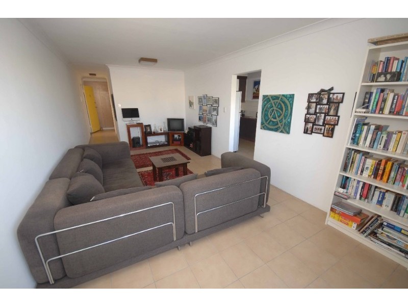 8/10 Rogoona Street, Morningside QLD 4170