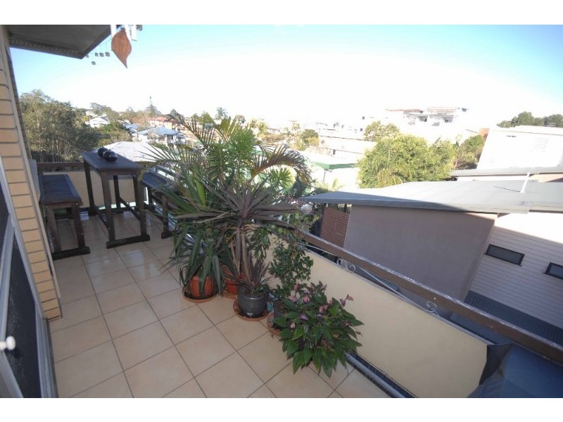 8/10 Rogoona Street, Morningside QLD 4170