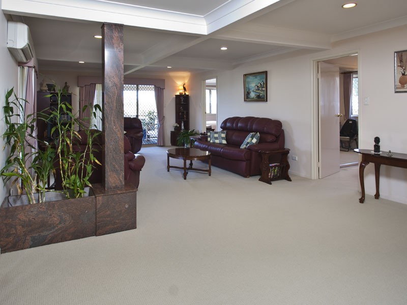 196 Thynne Road, Morningside QLD 4170