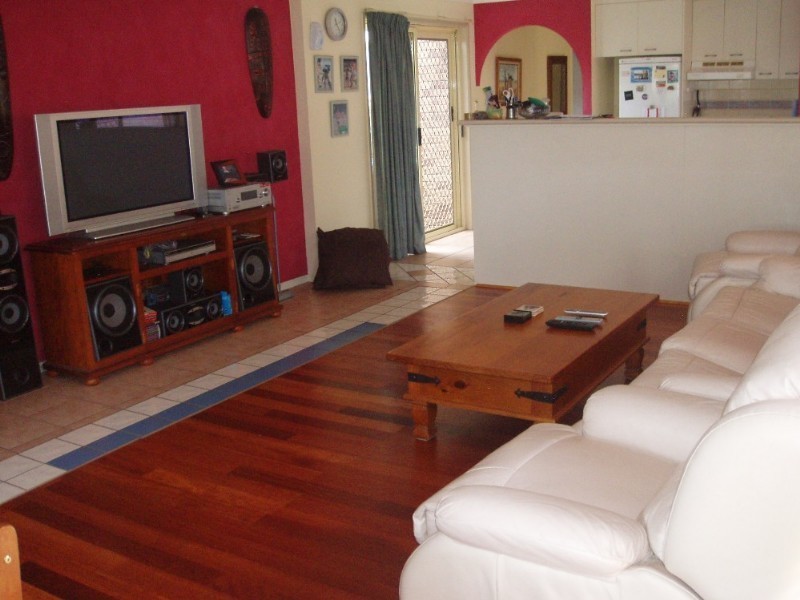 25 Cedar Street, Cannon Hill QLD 4170