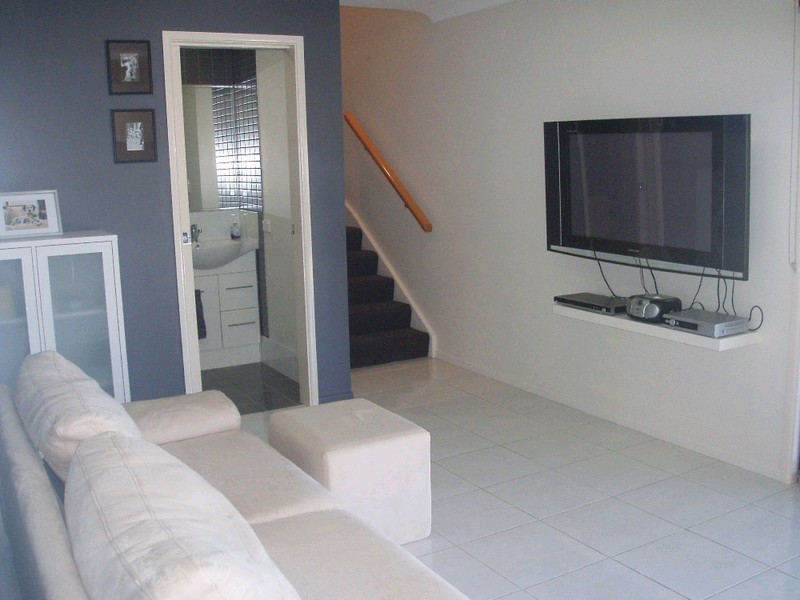 1 Village Circuit, Murarrie QLD 4172