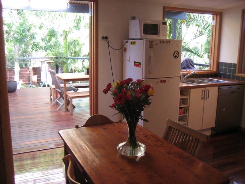 99 Pembroke Road, Coorparoo QLD 4151