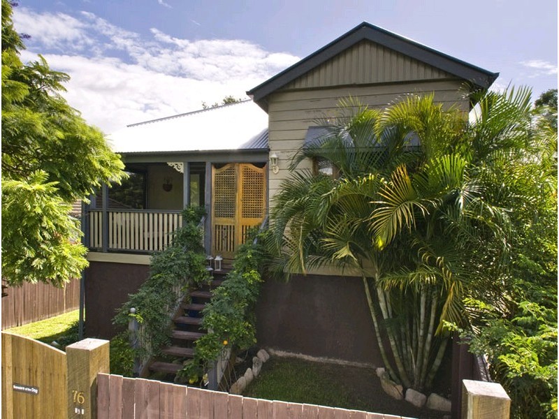76 Bilyana Street, Balmoral QLD 4171