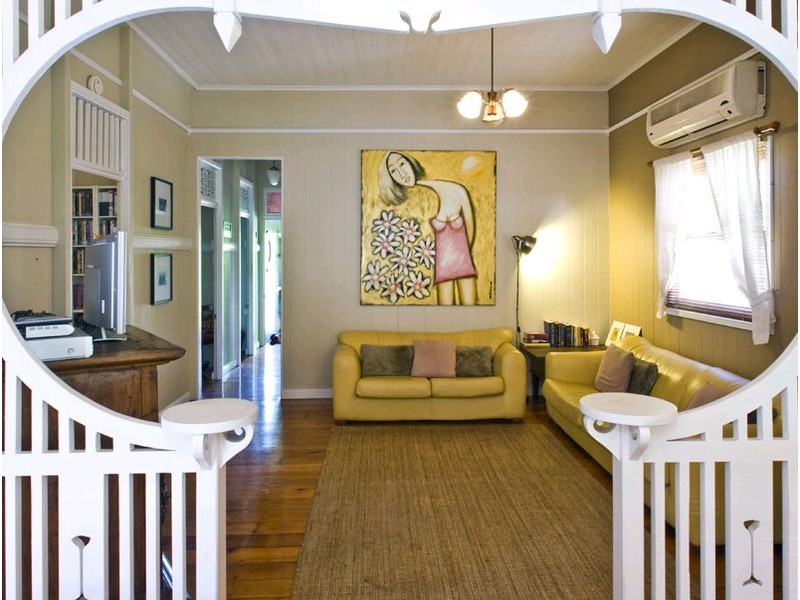 76 Bilyana Street, Balmoral QLD 4171