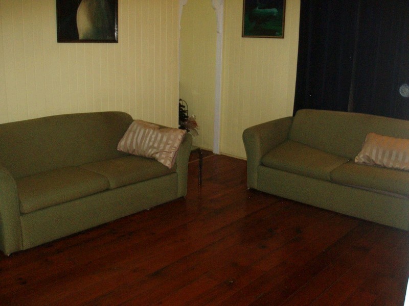 9 Mossgrove Street, Woolloongabba QLD 4102