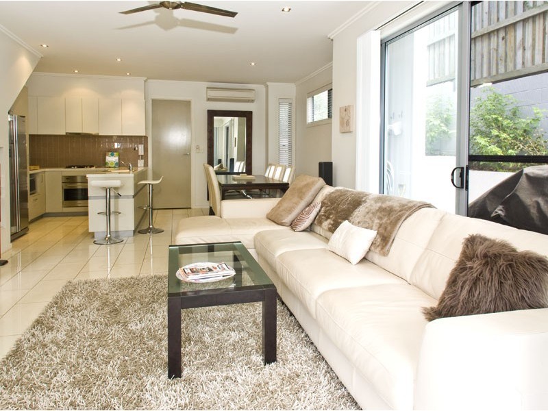 1/23 Burrai Street, Morningside QLD 4170