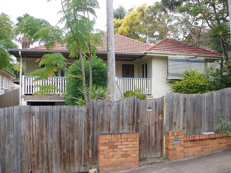 103 Hawthorne Road, Hawthorne QLD 4171