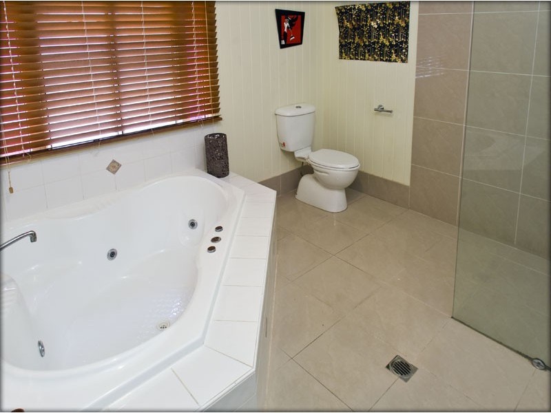 18 Princess Street, Bulimba QLD 4171