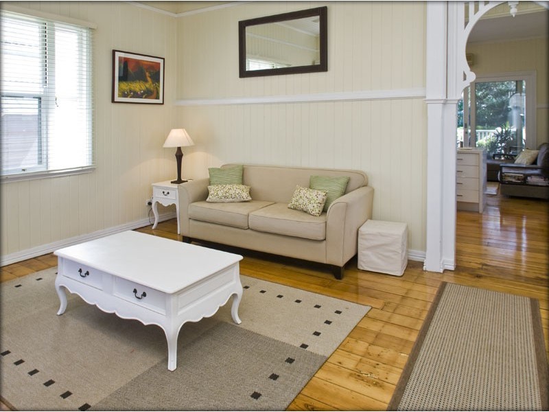 30 Longfellow Street, Norman Park QLD 4170