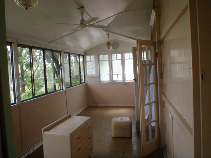 47 Macrossan Avenue, Norman Park QLD 4170