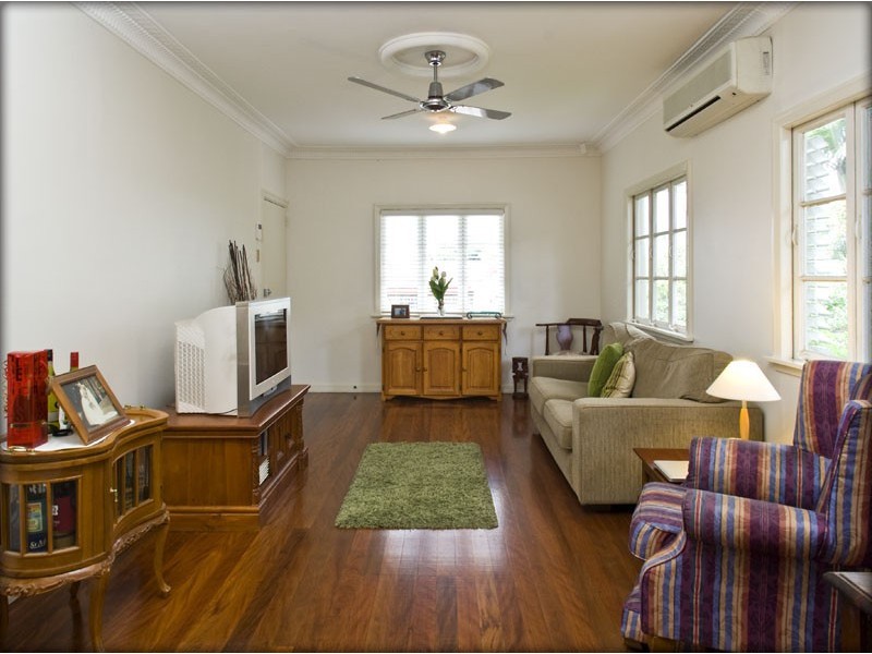 110 Algoori Street, Morningside QLD 4170