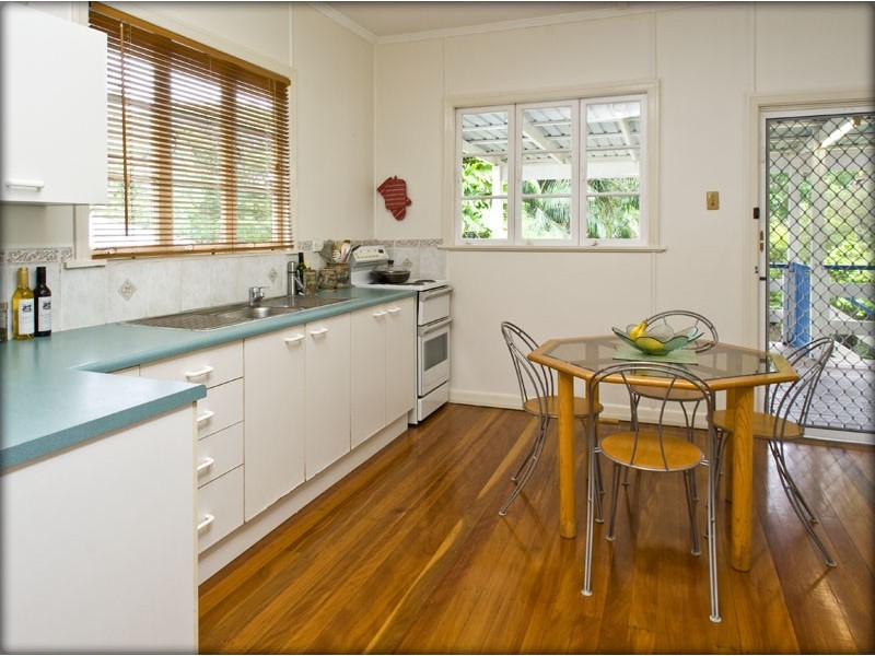 110 Algoori Street, Morningside QLD 4170