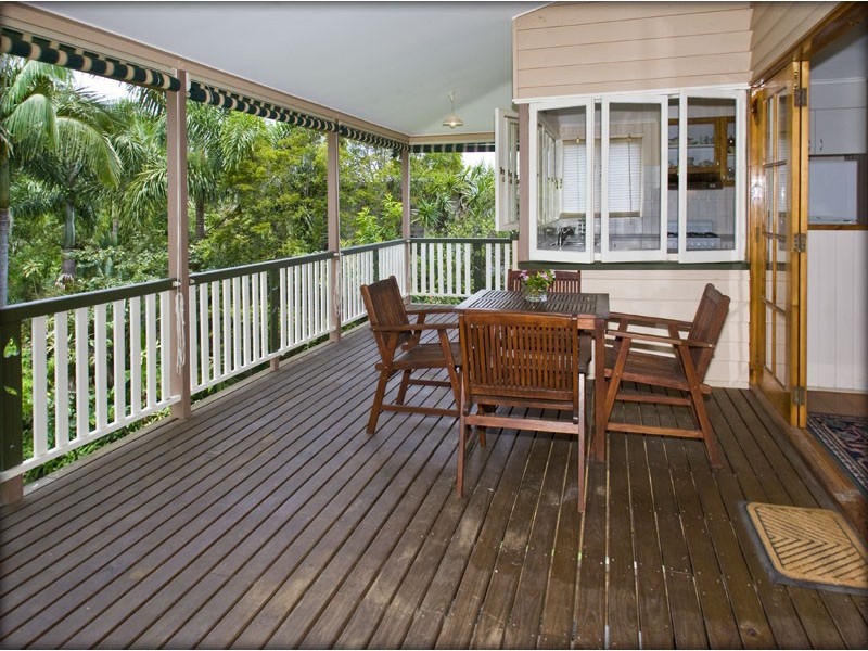 91 Norman Avenue, Norman Park QLD 4170