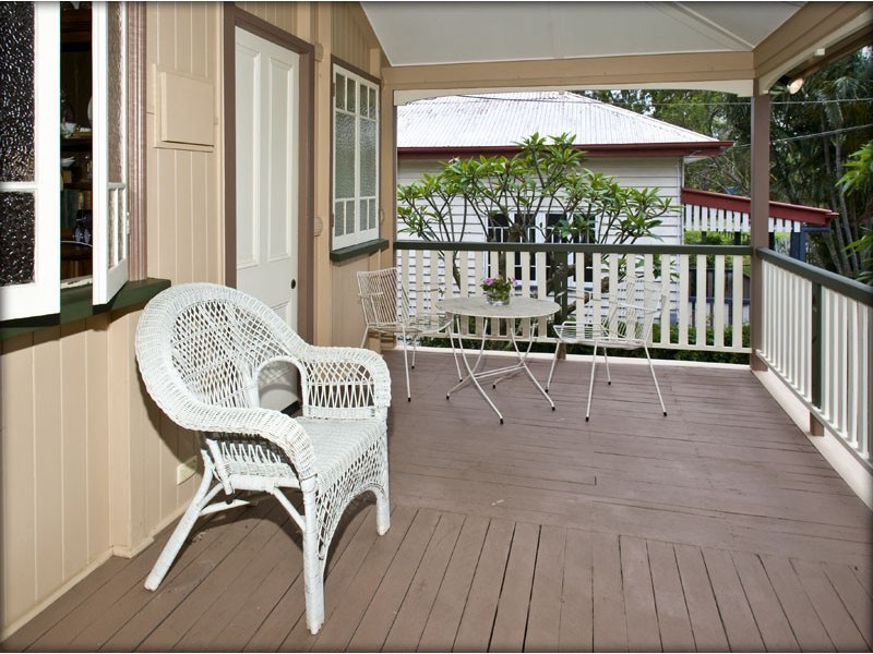 91 Norman Avenue, Norman Park QLD 4170