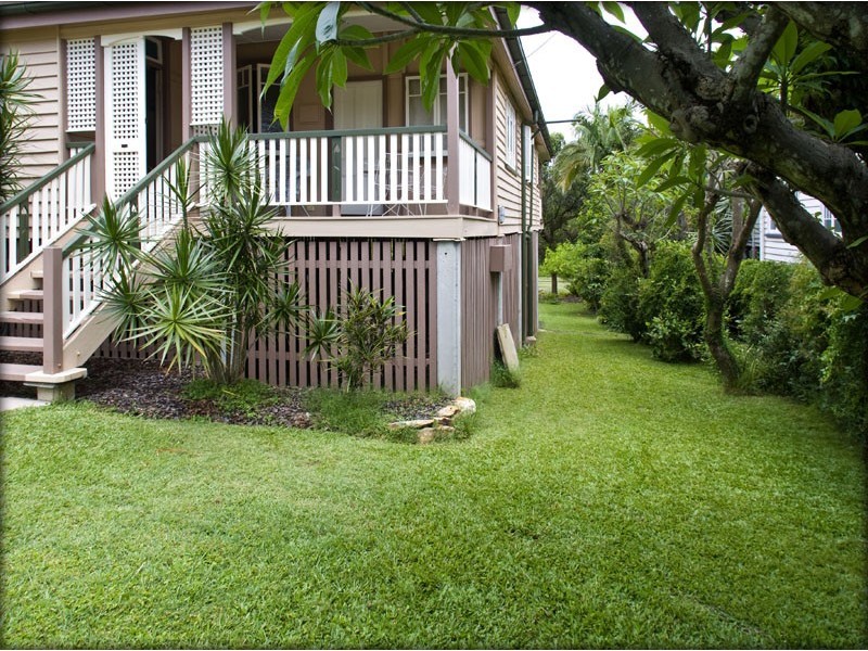 91 Norman Avenue, Norman Park QLD 4170