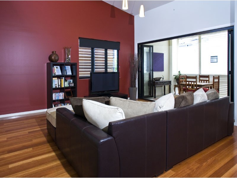 8/4 Kates Street, Morningside QLD 4170