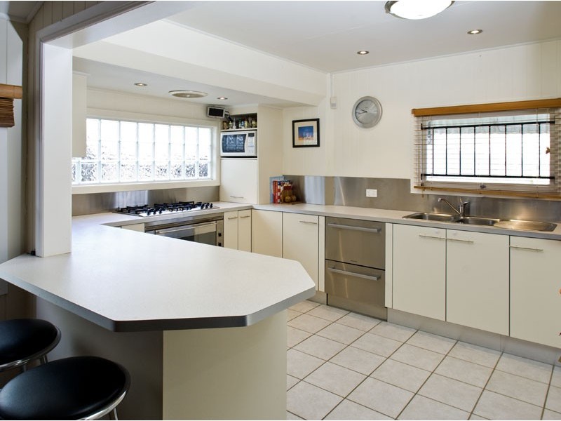 169 Brisbane Street, Bulimba QLD 4171