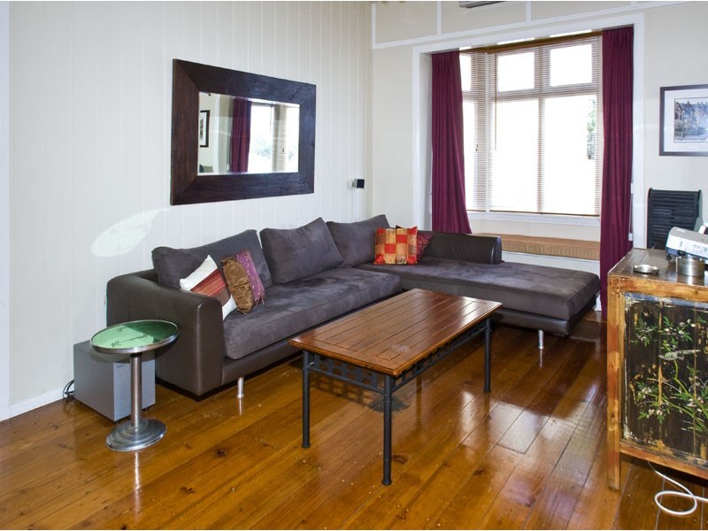 169 Brisbane Street, Bulimba QLD 4171