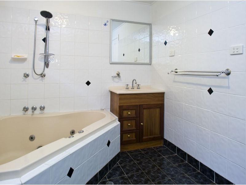 169 Brisbane Street, Bulimba QLD 4171